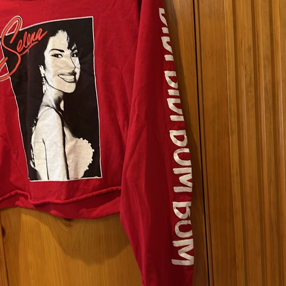 Selena Red Crop Top Long Sleeve Official Selena Merch Bidi Bidi Bom Bom - Picture 5 of 7